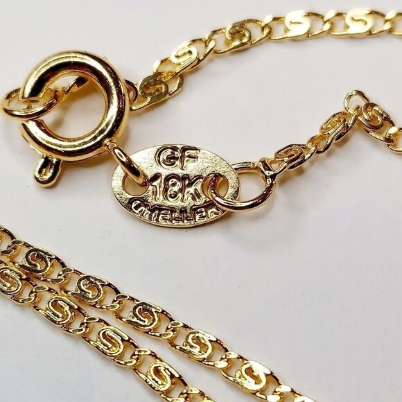 Women's Gold Plated Chain w/dog pendant - Picture 3 of 5